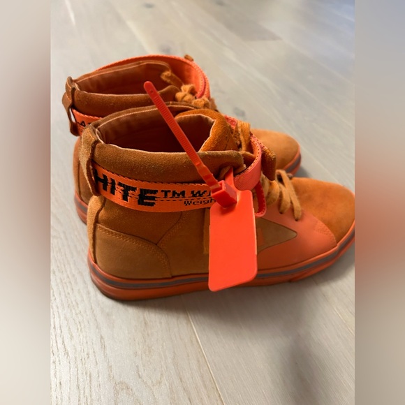 AUTHENTIC- OFF WHITE Men’s high top suede shoes size 41 - Picture 7 of 14